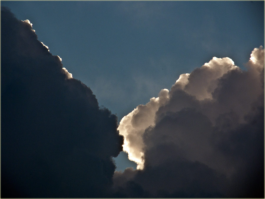 Oblaci nad Karlovom i Beodrom...