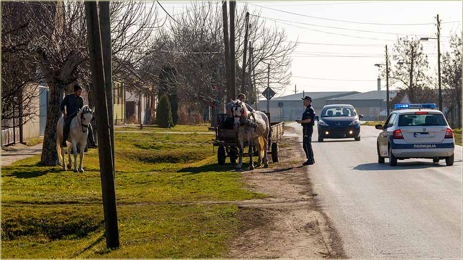 Ispraćaj povorke pešaka iz KI, ka NB i BČ...