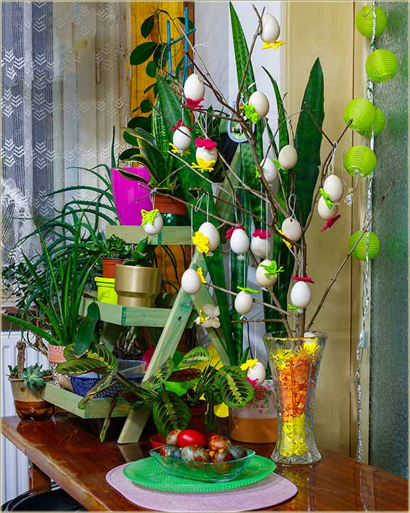 Rodilo nam je uskrnje drvo - Hristos vaskrse !!!