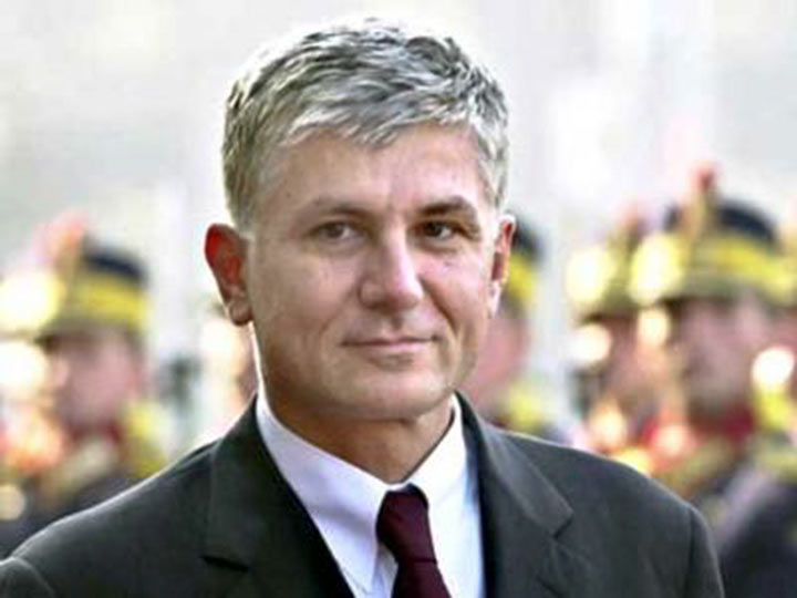 Dr Zoran Đinđić...