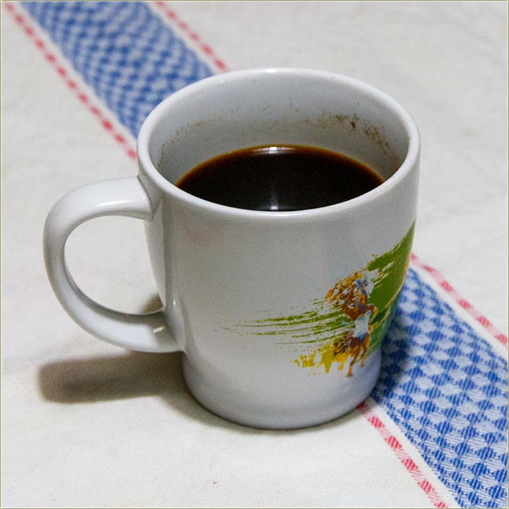 Jal i Vi volete, da popijete, crnu kafu zjtra ?