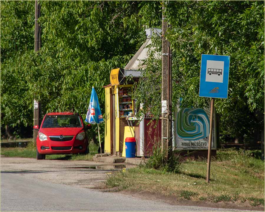 Divan, kod aftobuske trafike...