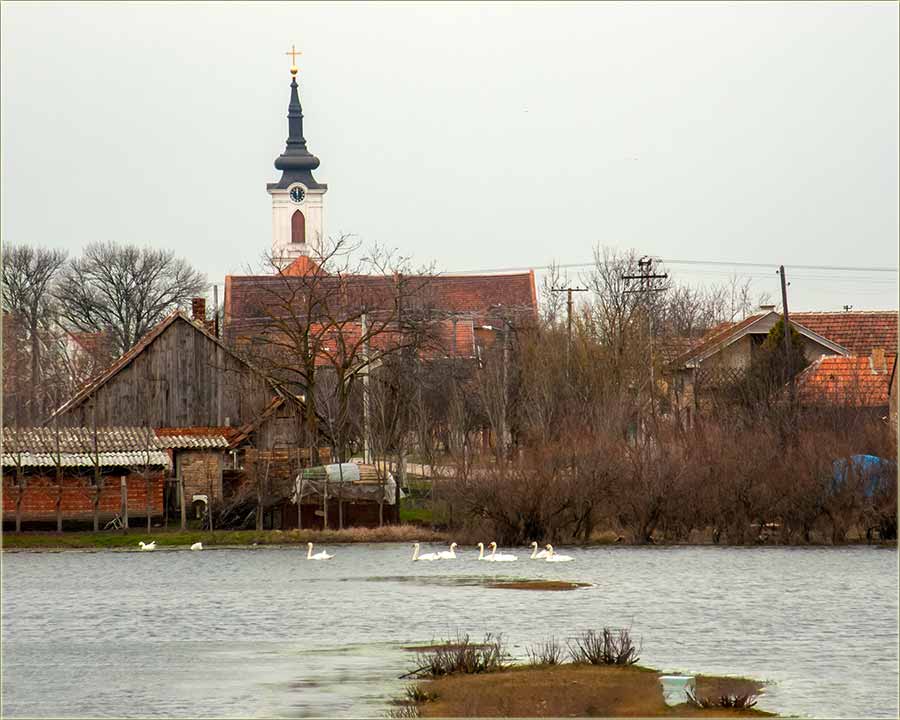 Karlovo, crkva, mlina, jamure I ...